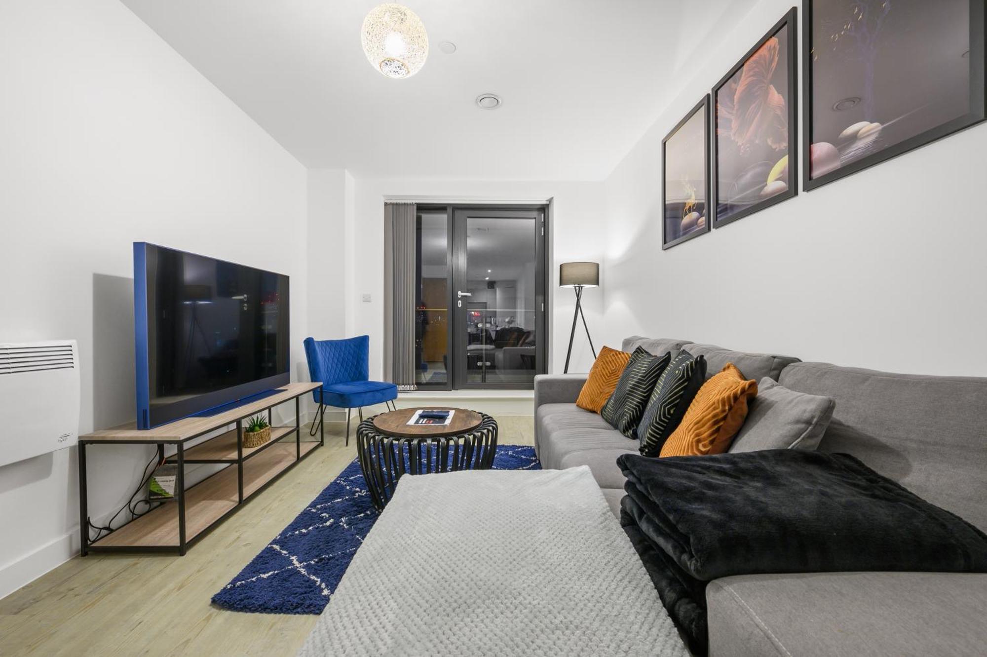 Stylish & Spacious Salford Quays One Bedroom High Floor Apartment With Balcony Manchester Esterno foto